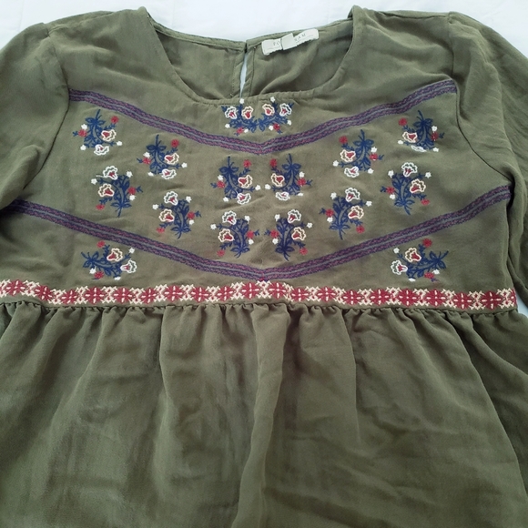 Olive Green Embroidered Babydoll Blouse - Picture 2 of 4